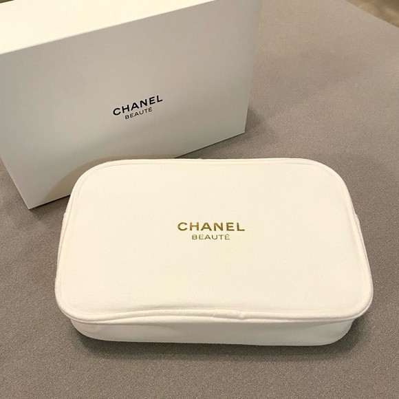 Chanel Makeup Pouch, Gift From Chanel Beauty Counter - Picture 1 of 3